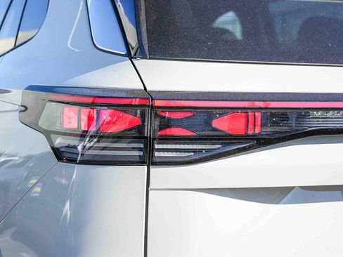 New 2026 Volkswagen Tiguan SEL R-Line image 9