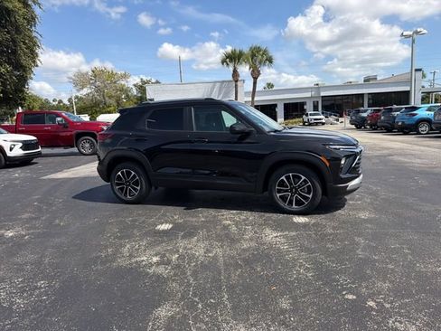 New 2026 Chevrolet TrailBlazer LT w/ Driver Confidence Package FWD image 14