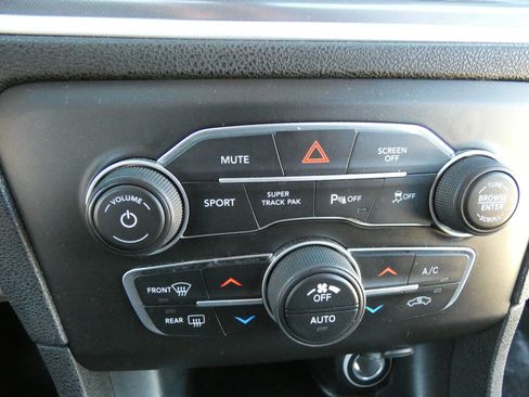 Used 2021 Dodge Charger R/T image 51