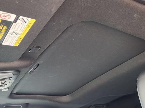 Used 2023 Toyota Highlander XSE FWD image 25