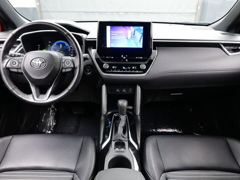 Used 2023 Toyota Corolla Cross XSE w/ Convenience Package image 17