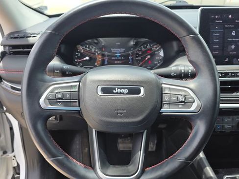 Used 2022 Jeep Compass Trailhawk w/ Trailhawk Convenience Group AWD/4WD image 14