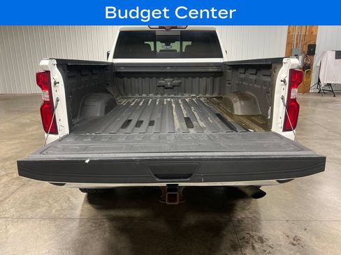 Used 2020 Chevrolet Silverado 2500 LTZ w/ LTZ Premium Package AWD/4WD image 11