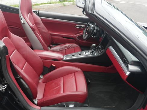 Used 2017 Porsche 911 Carrera RWD image 28