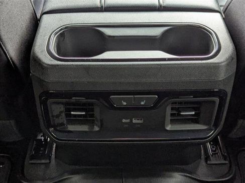 Used 2023 GMC Sierra 1500 AT4 w/ AT4 Preferred Package AWD/4WD image 16