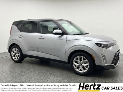 Used 2025 Kia Soul LX w/ LX Technology Package