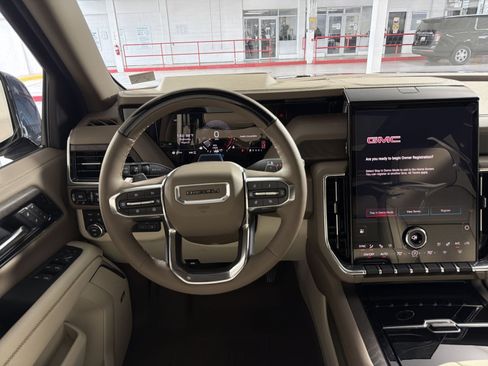 New 2026 GMC Yukon XL Denali w/ Denali Reserve Package AWD/4WD image 16