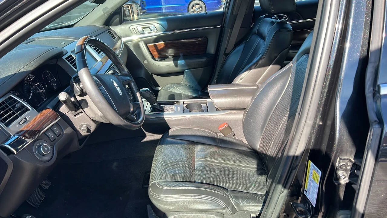 Used 2010 Lincoln MKS AWD image 11