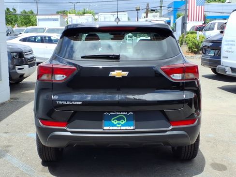Used 2023 Chevrolet TrailBlazer LS FWD image 5