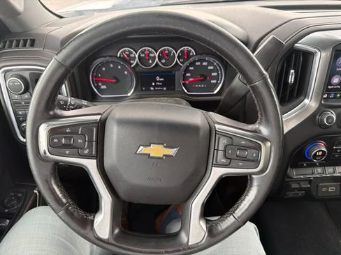 Used 2022 Chevrolet Silverado 2500 LT w/ Convenience Package AWD/4WD image 19