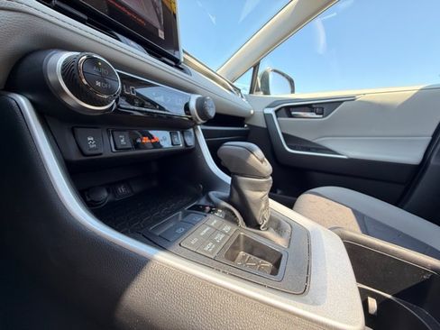 Certified 2023 Toyota RAV4 XLE w/ Convenience Package AWD/4WD image 18