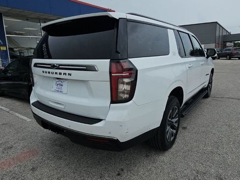Used 2022 Chevrolet Suburban Z71 AWD/4WD image 7