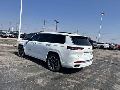 Used 2022 Jeep Grand Cherokee L Overland AWD/4WD image 3