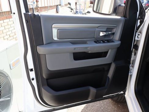 Used 2018 RAM 1500 Big Horn image 8