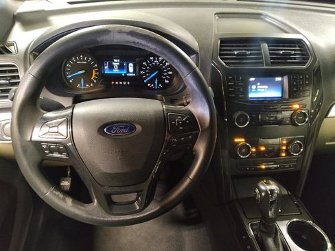 Used 2019 Ford Explorer FWD image 22