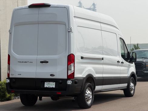 Used 2025 Ford Transit 250 148 High Roof AWD image 5