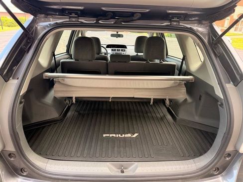 Used 2014 Toyota Prius V Two FWD image 17