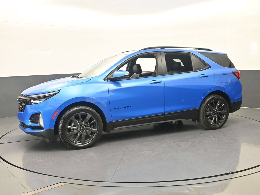 Used 2024 Chevrolet Equinox RS w/ RS Leather Package FWD image 2