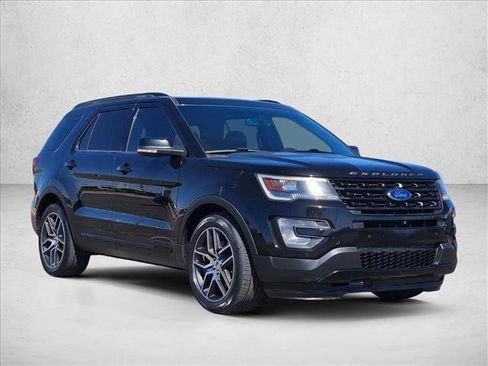 Used 2016 Ford Explorer Sport w/ Equipment Group 401A AWD/4WD image 3