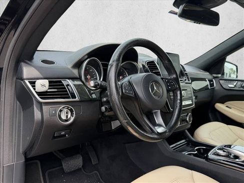 Used 2018 Mercedes-Benz GLS 450 4MATIC image 10