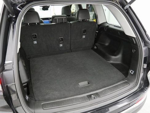 Used 2023 Jeep Grand Cherokee Limited w/ Luxury Tech Group II image 35