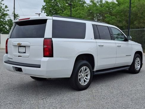 Used 2019 Chevrolet Suburban LT RWD image 9