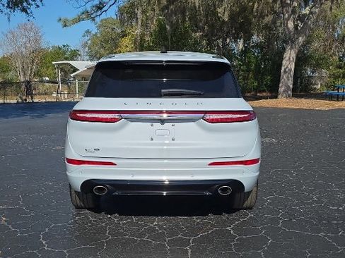 Used 2025 Lincoln Corsair AWD w/ Equipment Group 101A image 12