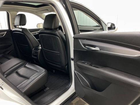 Used 2017 Cadillac XT5 Luxury w/ Driver Awareness Package image 45