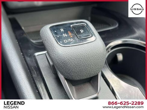 Certified 2024 Nissan Rogue SV w/ SV Premium Package AWD/4WD image 31