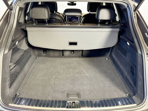 Used 2025 Porsche Cayenne image 22