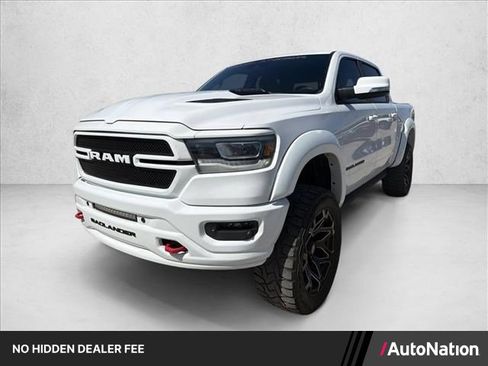 Used 2022 RAM 1500 Laramie AWD/4WD image 1