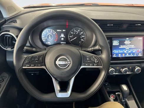 Used 2023 Nissan Kicks SV FWD image 18