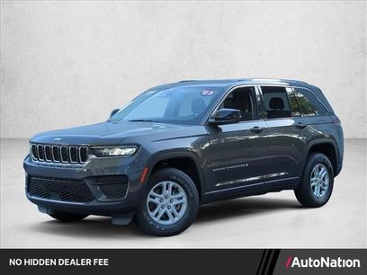 Used 2023 Jeep Grand Cherokee Laredo