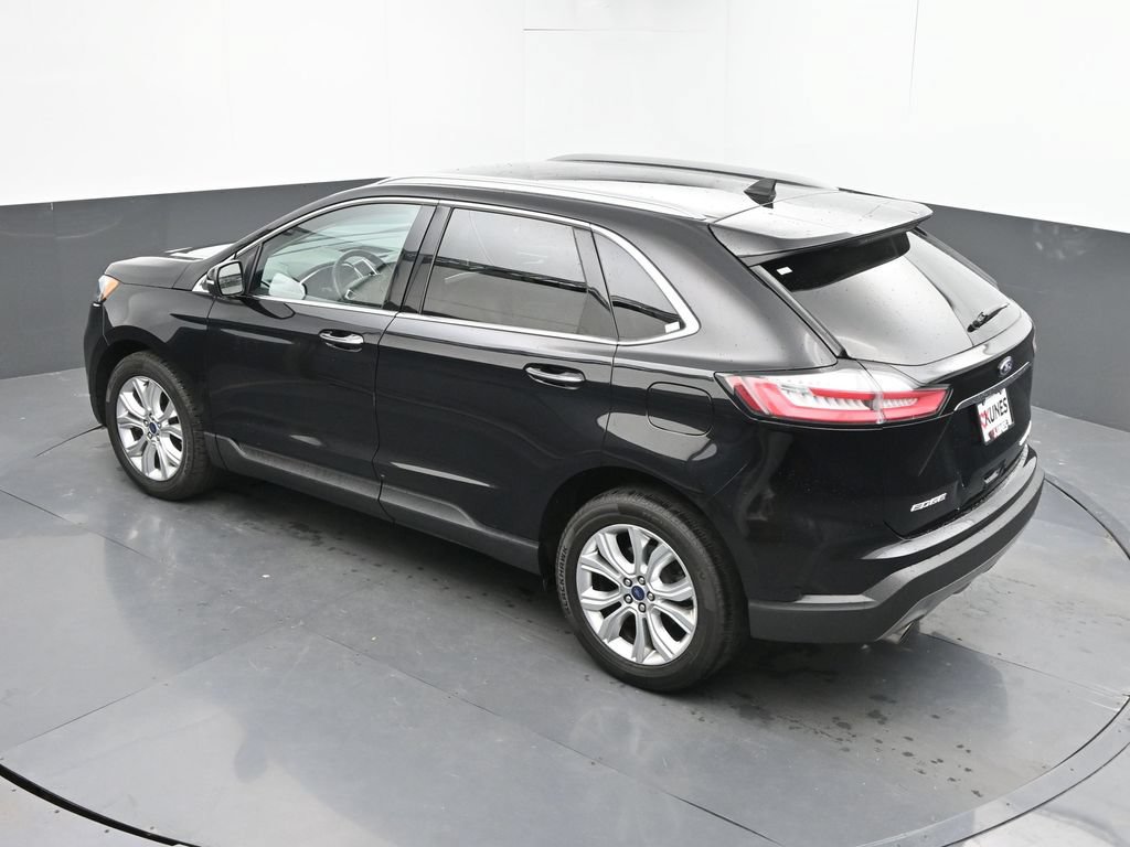 Used 2020 Ford Edge Titanium AWD/4WD image 19