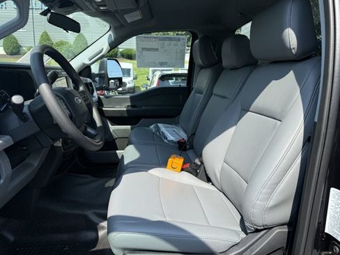 New 2026 Ford F550 4x4 Regular Cab Super Duty image 11