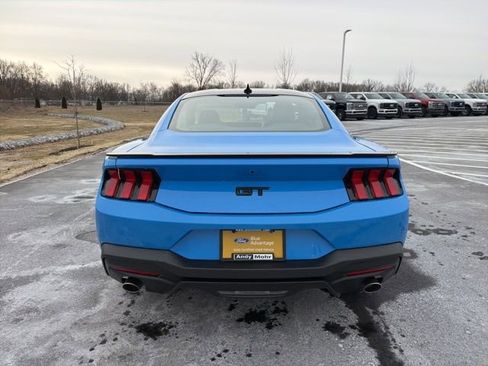 Used 2024 Ford Mustang GT Premium image 9