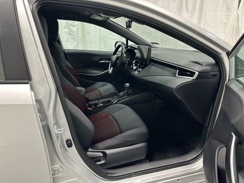 Used 2025 Toyota Corolla SE image 55