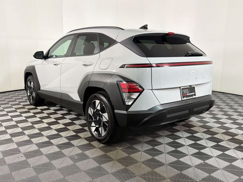 Used 2025 Hyundai Kona SEL FWD image 3