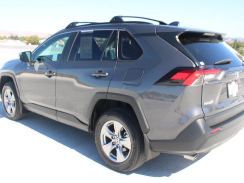 Certified 2023 Toyota RAV4 XLE w/ XLE Grade Weather Package AWD/4WD image 5