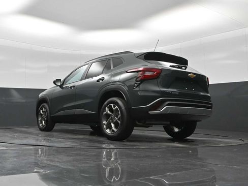New 2026 Chevrolet Trax LT w/ Driver Confidence Package FWD image 22