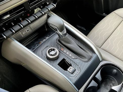 Used 2026 Chevrolet Colorado ZR2 w/ Technology Package image 30