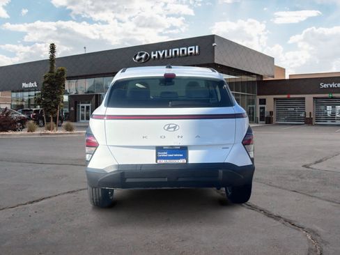 Certified 2026 Hyundai Kona SE AWD/4WD image 4