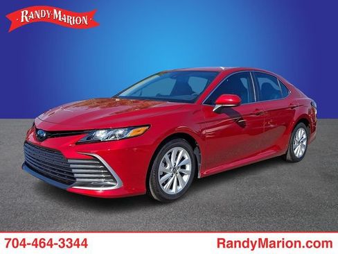 Used 2023 Toyota Camry LE FWD image 1
