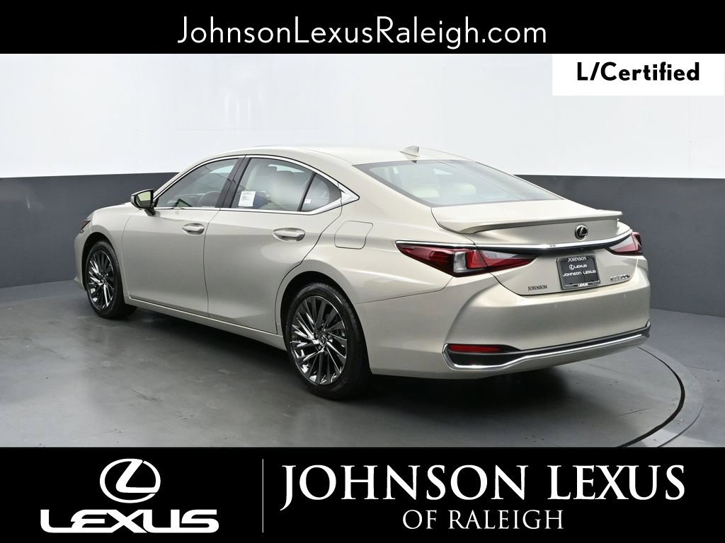 Used 2025 Lexus ES 300h w/ Technology Package FWD image 7