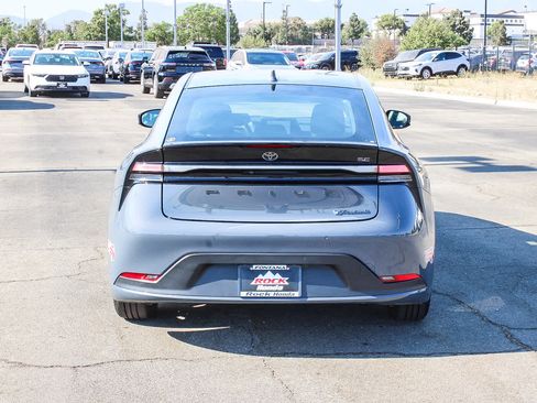 Used 2024 Toyota Prius Prime FWD image 7