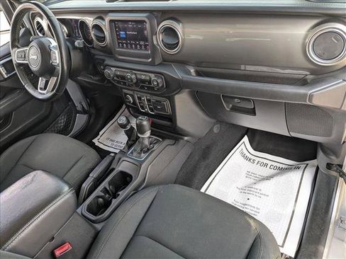 Used 2020 Jeep Wrangler Unlimited Sahara AWD/4WD image 20