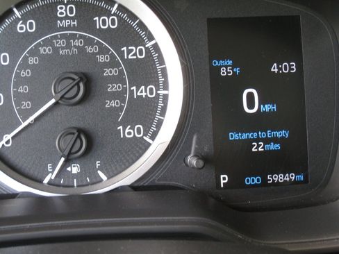 Used 2020 Toyota Corolla LE FWD image 10