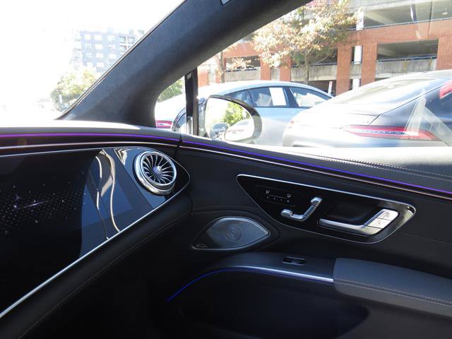Used 2023 Mercedes-Benz EQS 580 4MATIC Sedan w/ Exclusive Trim Package image 17