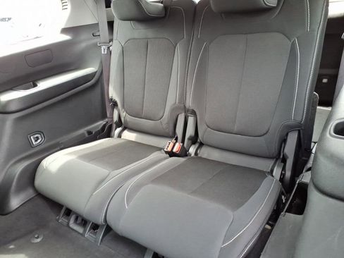Used 2023 Jeep Grand Cherokee L Laredo AWD/4WD image 12