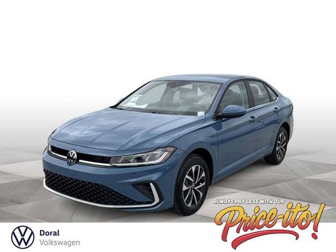 Used 2025 Volkswagen Jetta S FWD image 1